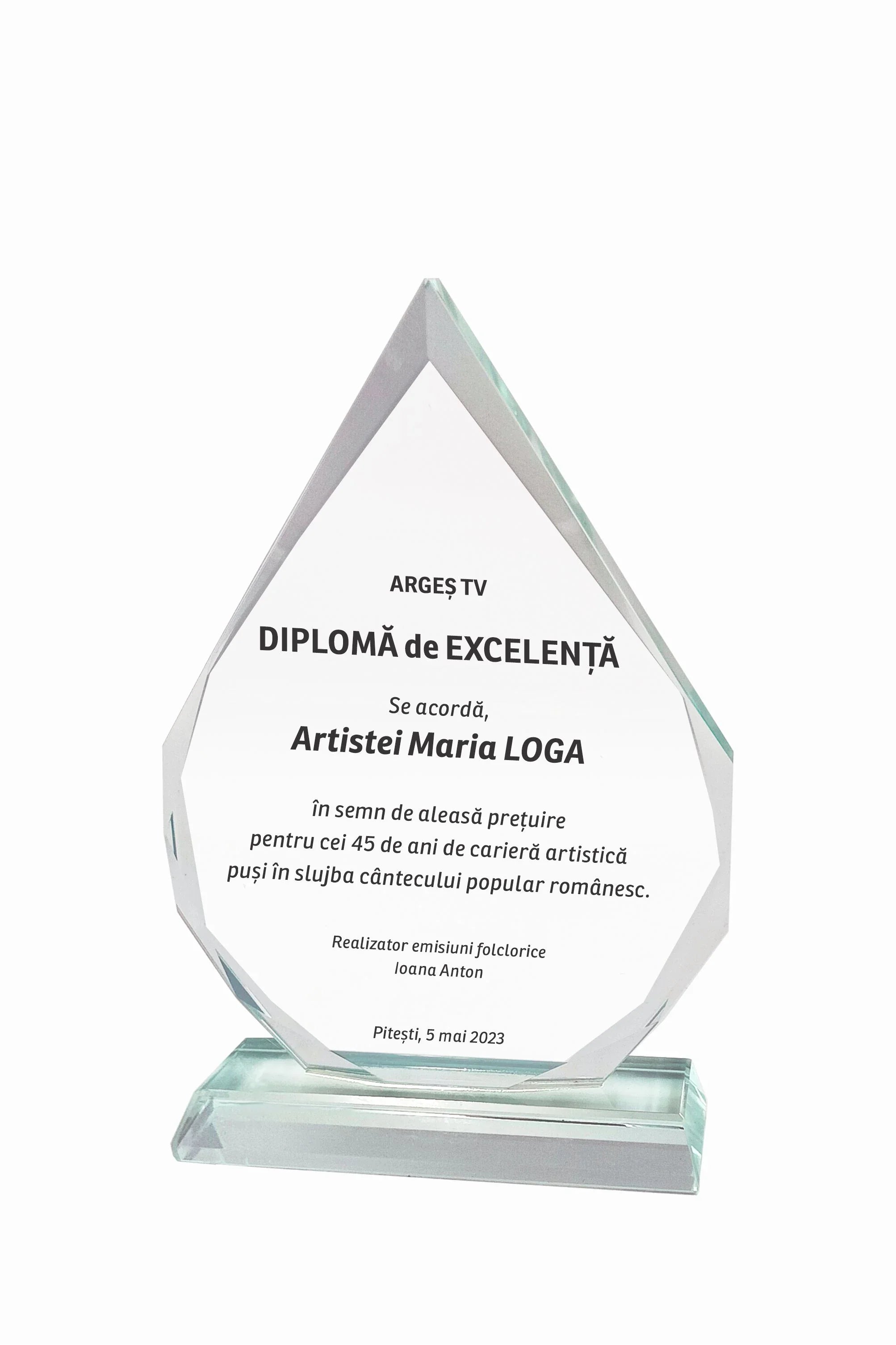 CR 15 | Trofeu din Cristal Personalizabil - TrophyShop